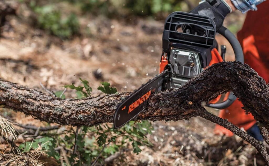Best Chainsaw For Cutting Firewood (Perfect Choice)
